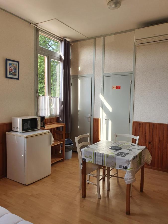 Camping Des 2 Rives- Chambres Etang-sur-Arroux Dış mekan fotoğraf